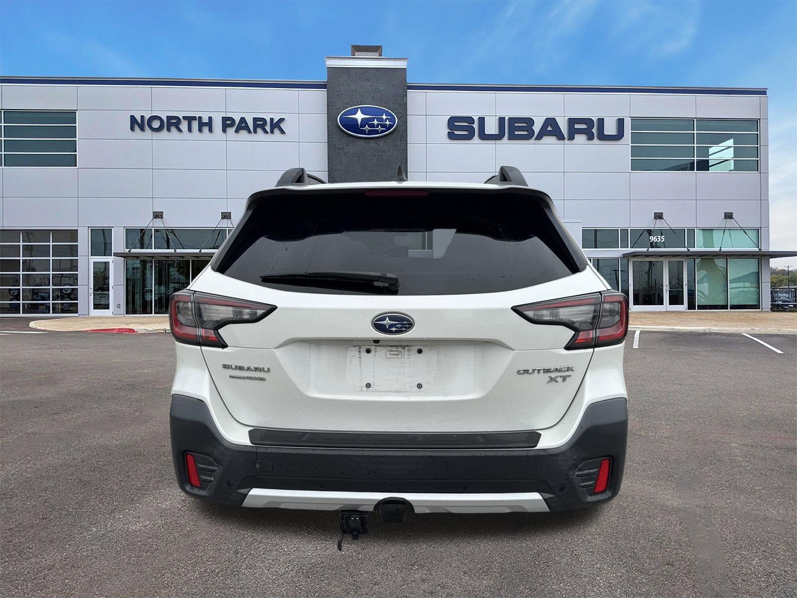 Used 2020 Subaru Outback Limited XT w/ Popular Package #2 AWD/4WD image 4