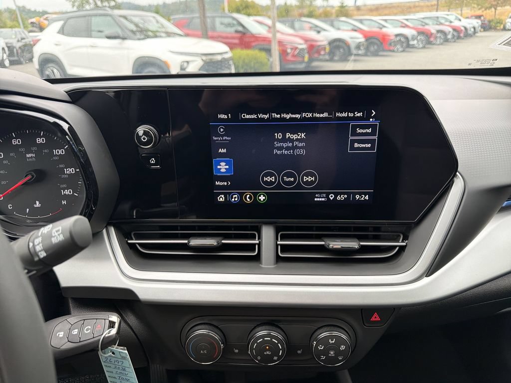 New 2026 Chevrolet Trax LS w/ LS Convenience Package FWD image 15