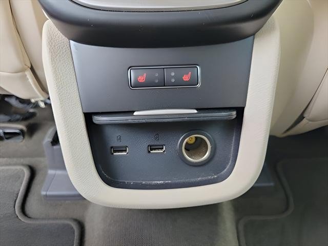 Used 2019 Lincoln Nautilus Select AWD/4WD image 12