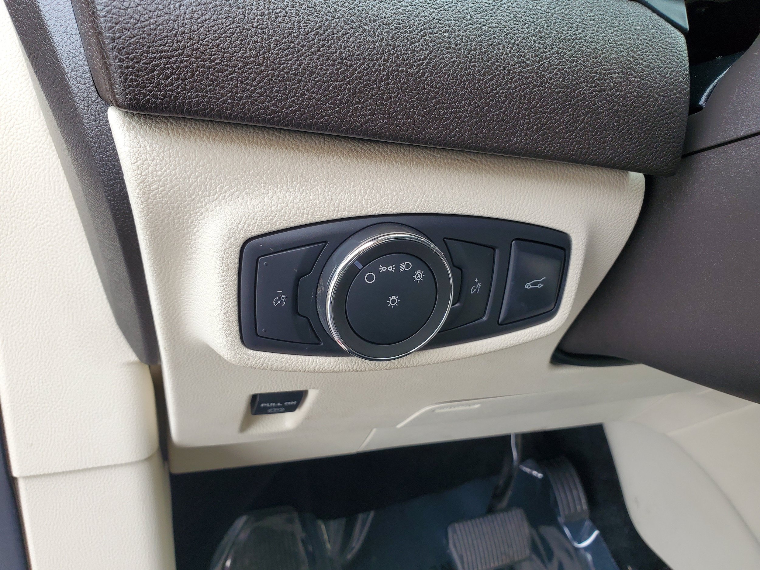 Used 2016 Lincoln MKC Select AWD/4WD image 16