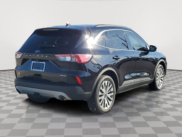 Certified 2022 Ford Escape Titanium w/ Class II Trailer Tow Package image 4