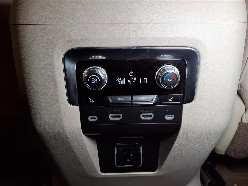 Used 2021 GMC Yukon Denali image 17