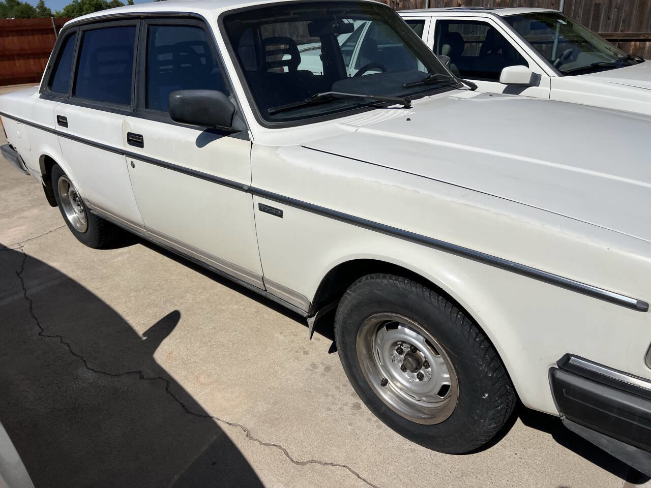 Used 1991 Volvo 240 Sedan RWD image 19