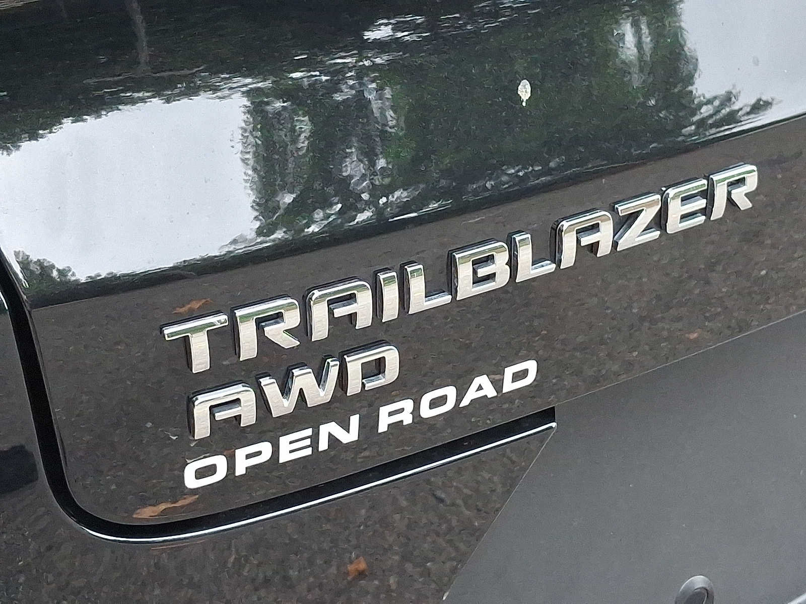Used 2026 Chevrolet TrailBlazer LT w/ LT Cold Weather Package AWD/4WD image 30