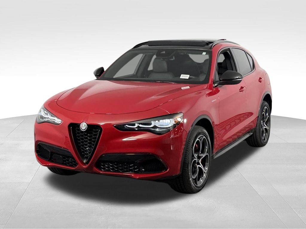 Used 2025 Alfa Romeo Stelvio Sprint w/ Veloce Package AWD/4WD image 9
