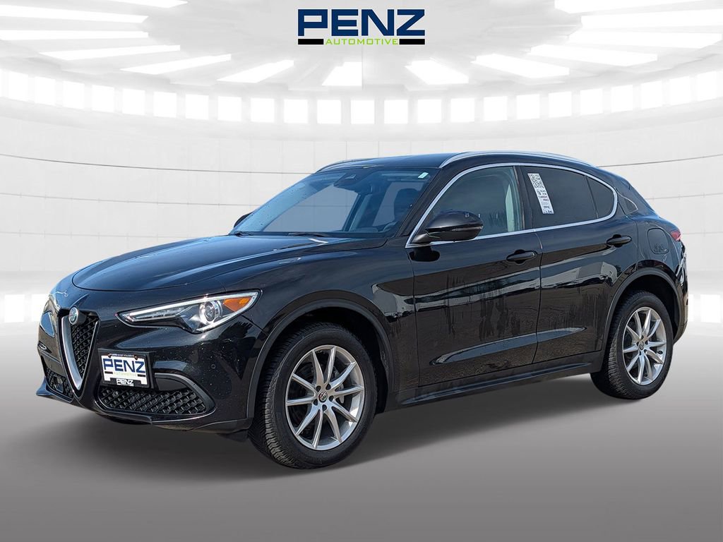 Used 2018 Alfa Romeo Stelvio Ti AWD/4WD image 3