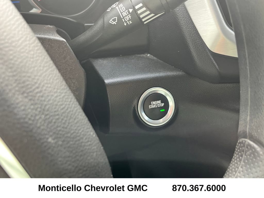 Used 2024 GMC Terrain SLE w/ Driver Convenience Package FWD image 20