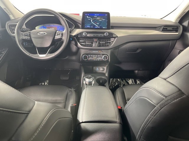 Used 2022 Ford Escape Titanium image 6