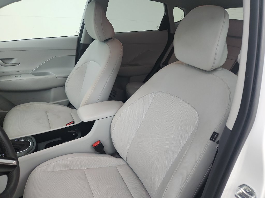 Used 2025 Hyundai Kona SEL FWD image 20