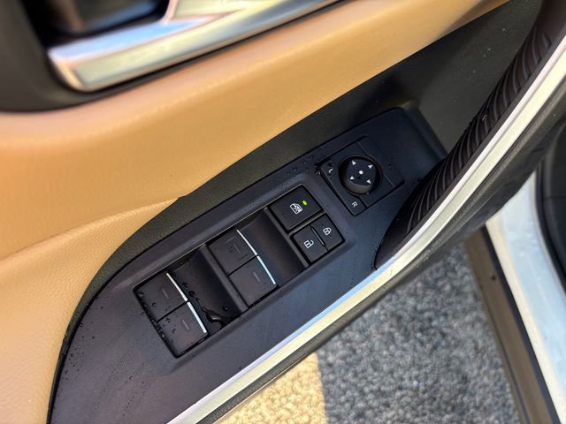 New 2025 Toyota RAV4 XLE image 22