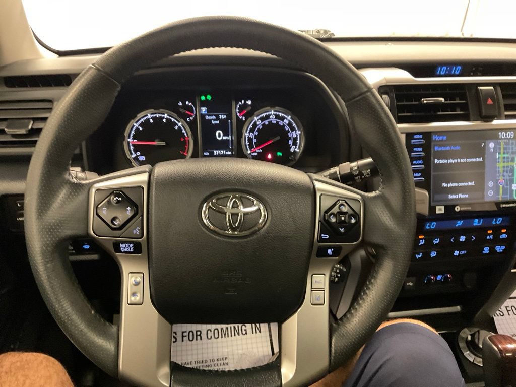Used 2022 Toyota 4Runner Limited AWD/4WD image 19