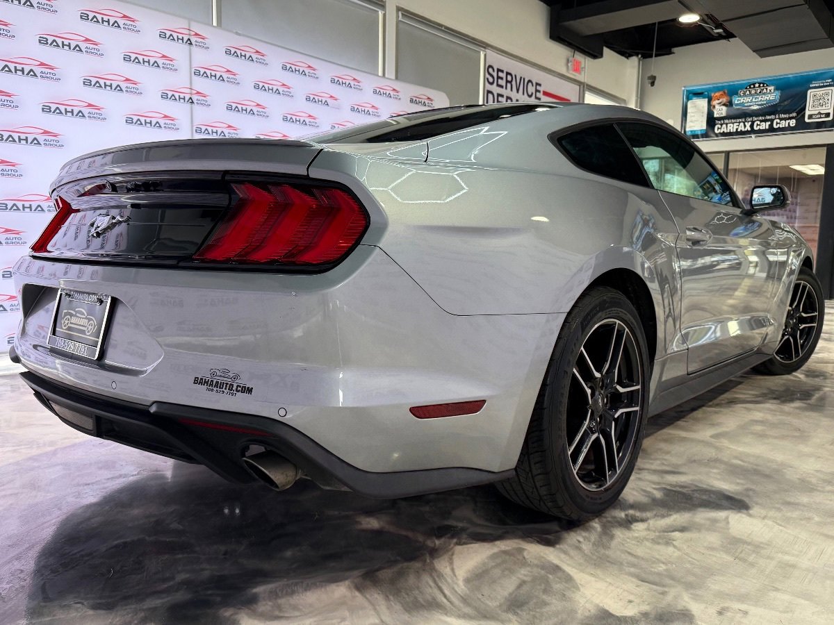 Used 2020 Ford Mustang Premium RWD image 8