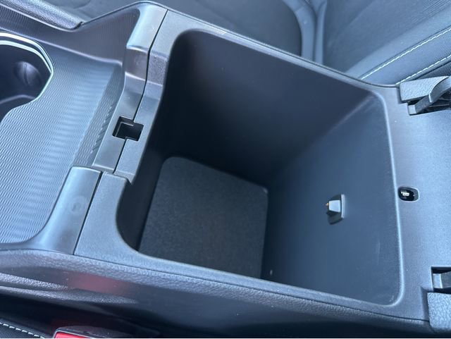 Used 2024 Jeep Grand Cherokee Laredo X w/ Trailer Tow Package image 34