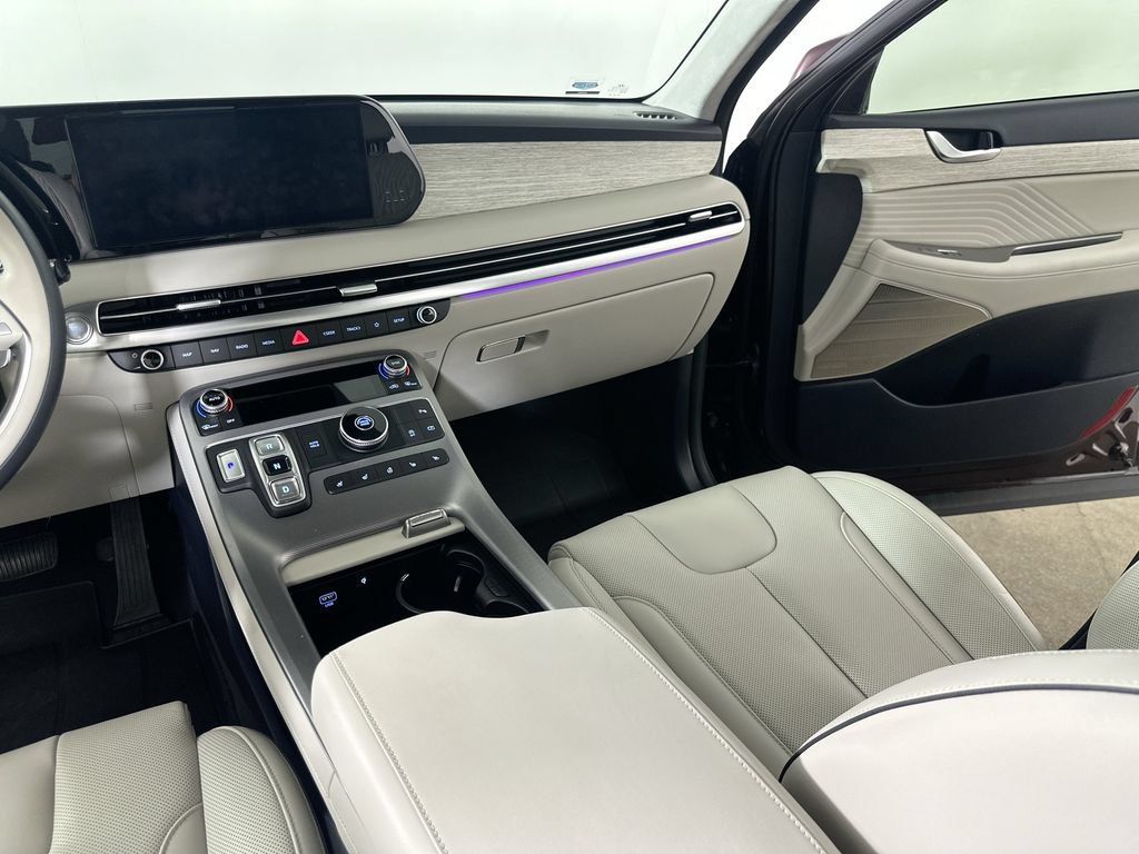 Used 2025 Hyundai Palisade Calligraphy FWD image 20