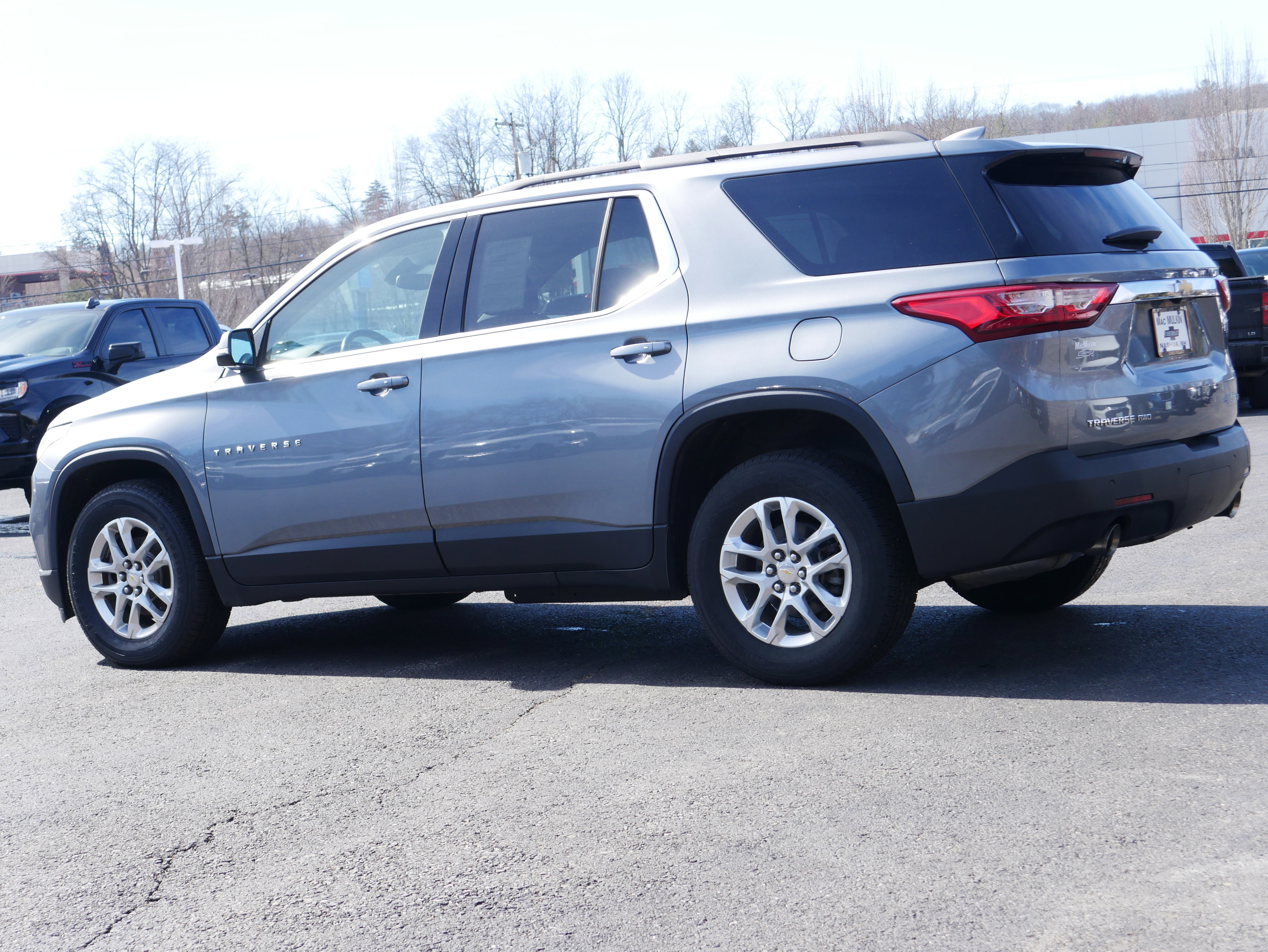 Certified 2020 Chevrolet Traverse LT w/ Driver Confidence II Package AWD/4WD image 4