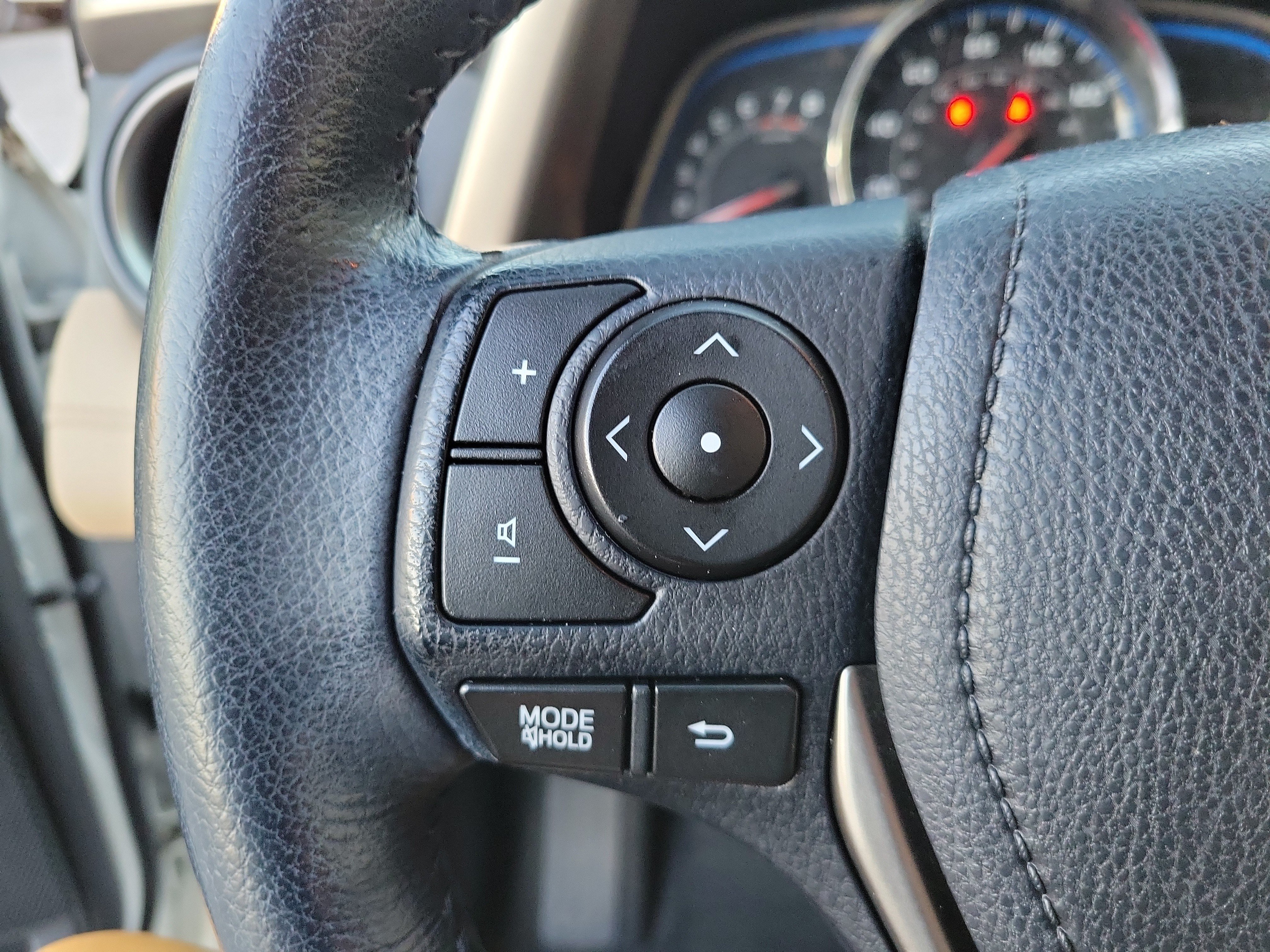 Used 2014 Toyota RAV4 Limited FWD image 21