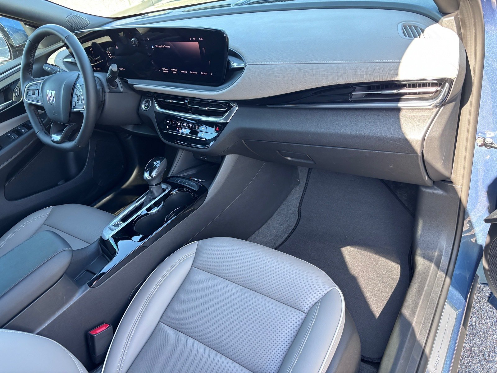 Certified 2026 Buick Envista Avenir FWD image 10
