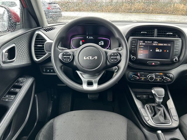 Used 2023 Kia Soul LX image 20