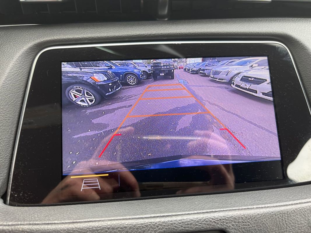 Used 2019 Cadillac XT4 Premium Luxury AWD/4WD image 17