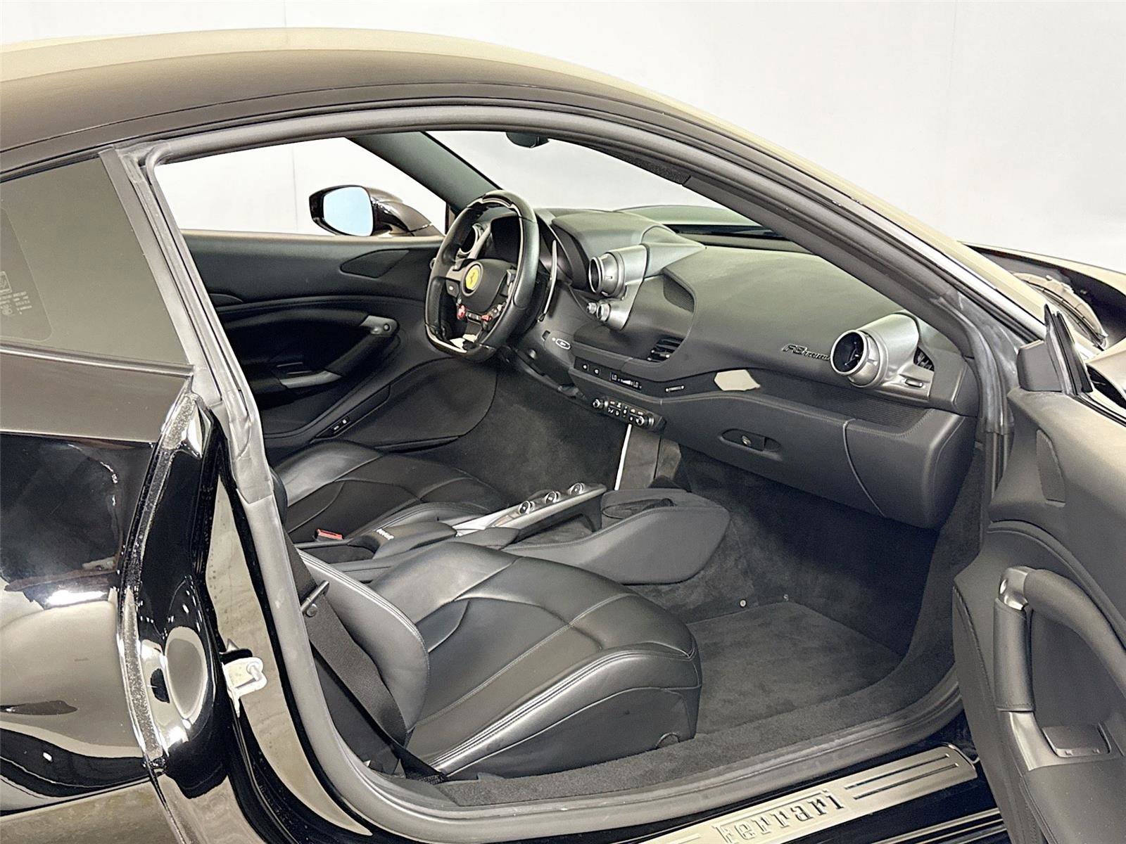 Used 2020 Ferrari F8 Tributo image 29