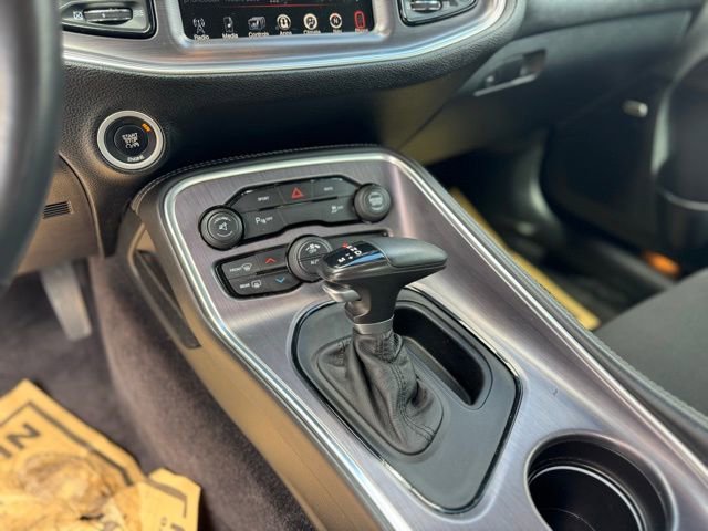 Used 2016 Dodge Challenger R/T w/ Driver Convenience Group image 21