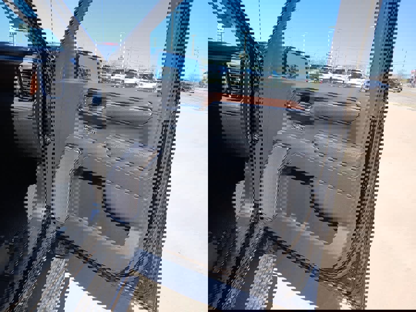 New 2026 GMC Sierra 1500 Denali w/ Denali Reserve Package image 43