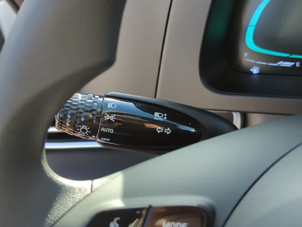 New 2026 Hyundai Elantra Hybrid FWD image 27
