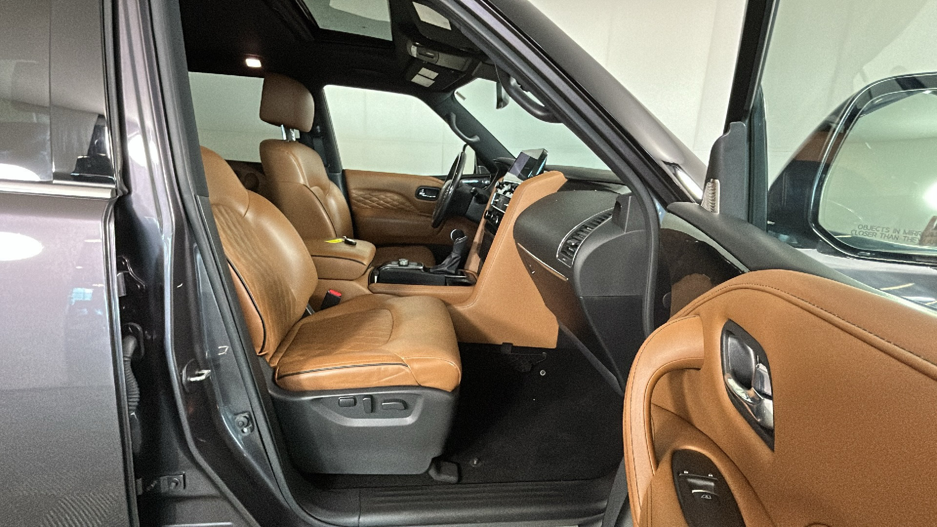 Used 2023 INFINITI QX80 Sensory w/ Cargo Package AWD/4WD image 37