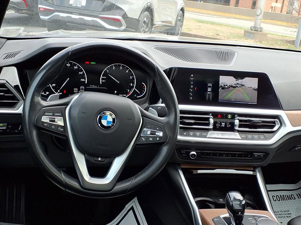 Used 2020 BMW 330i xDrive Sedan w/ Convenience Package image 4