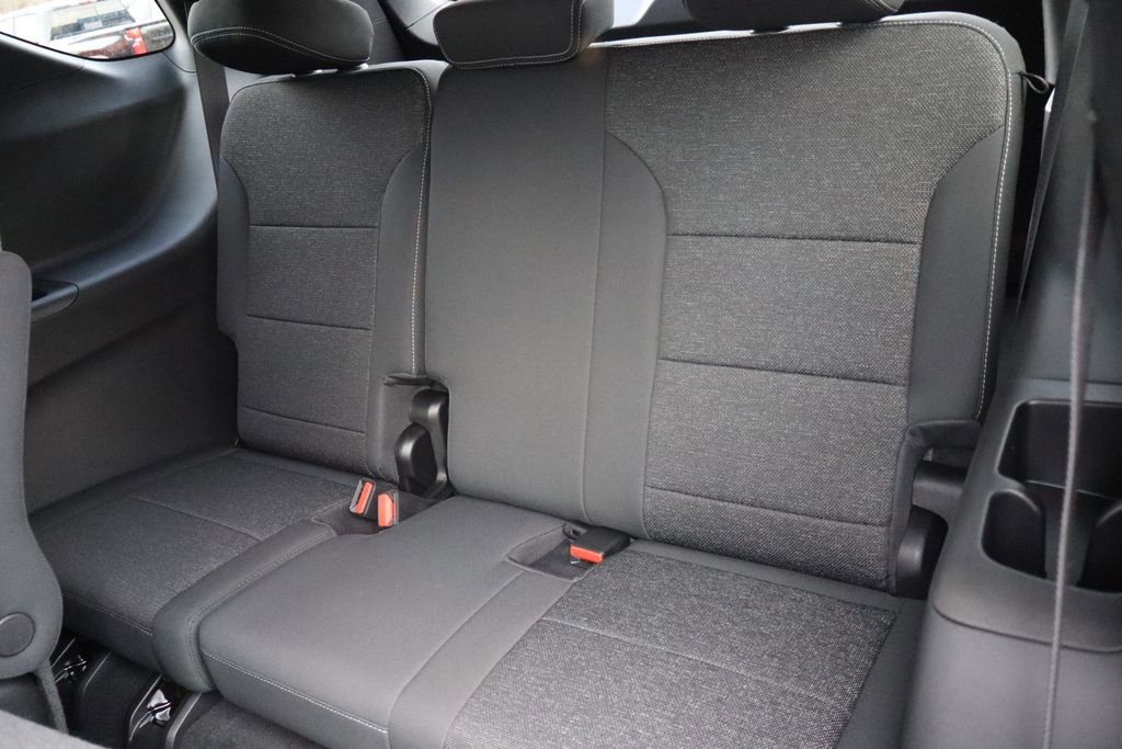 New 2026 Chevrolet Traverse LT w/ Midnight/Sport Edition image 24