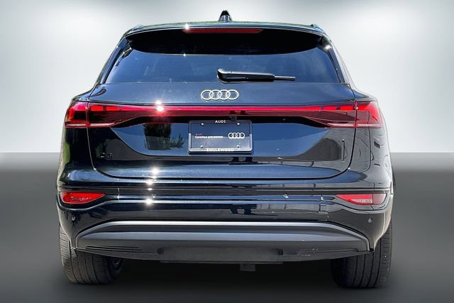 Certified 2025 Audi Q6 e-tron Prestige w/ Black Warm Weather Package AWD/4WD image 4
