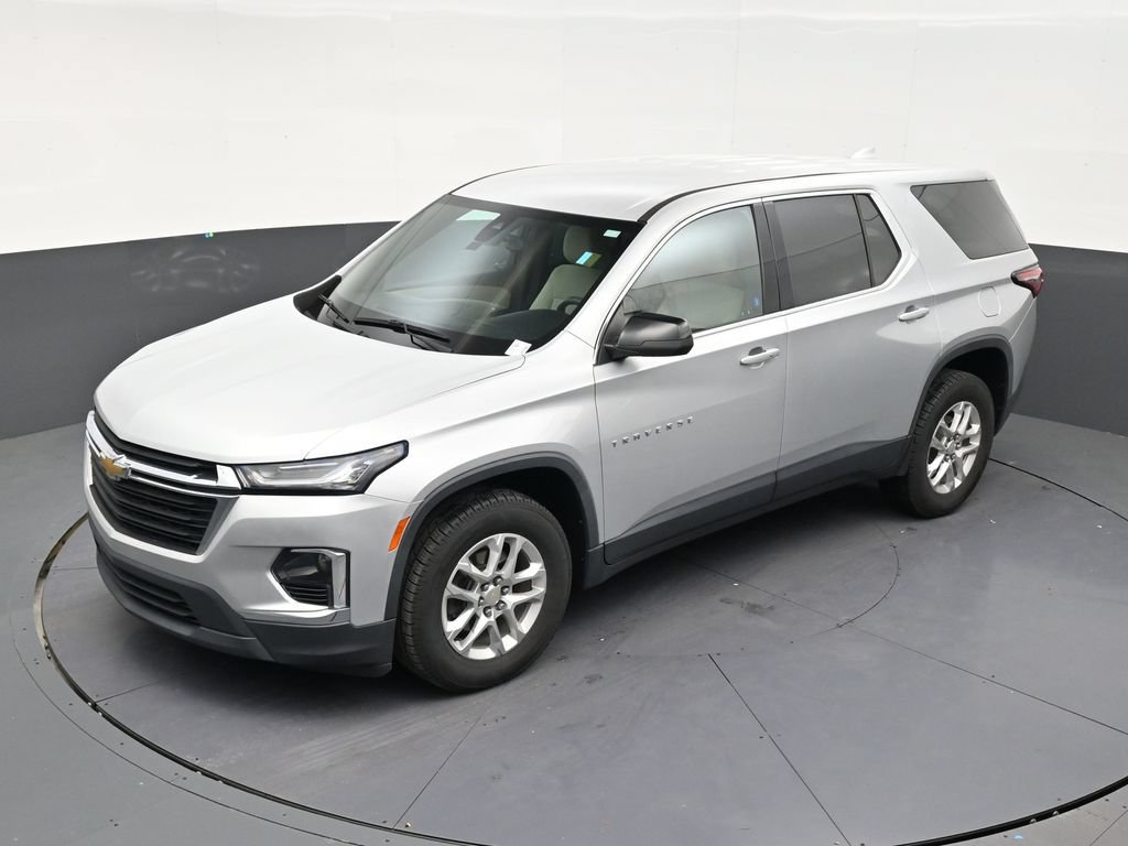 Used 2022 Chevrolet Traverse LS FWD image 11