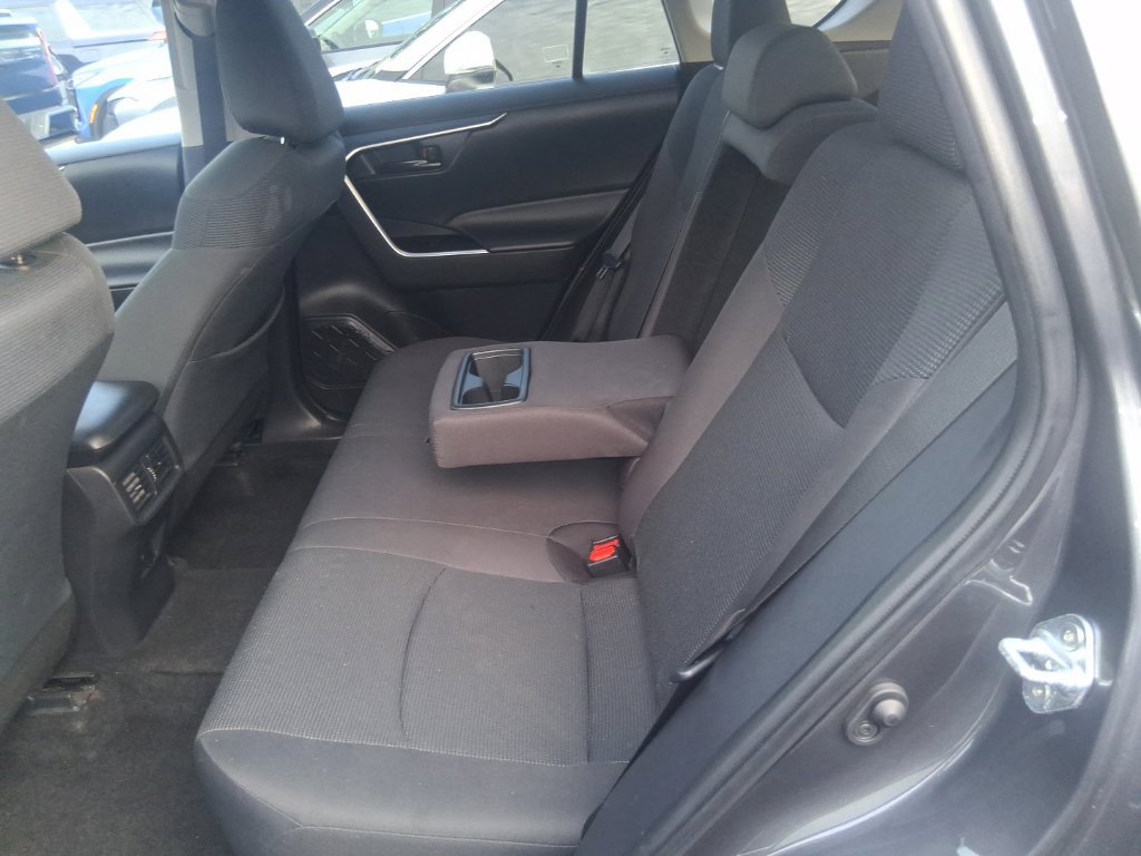 Used 2024 Toyota RAV4 LE AWD/4WD image 14