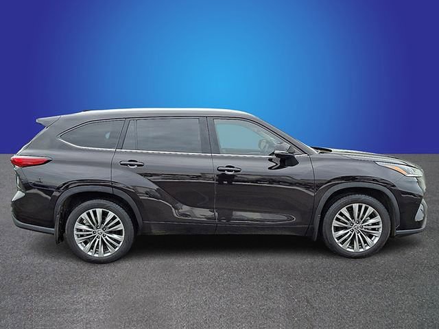 Used 2022 Toyota Highlander Platinum AWD/4WD image 4