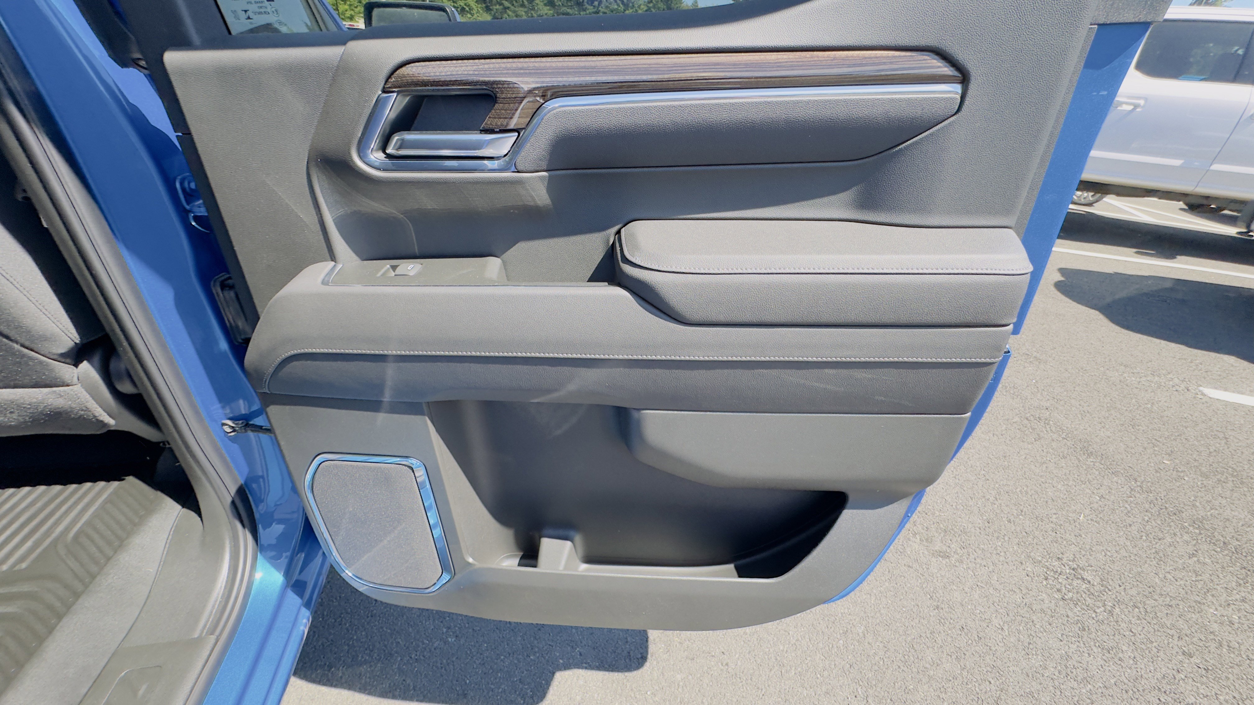 New 2025 Chevrolet Silverado 1500 LT w/ Safety Package image 12