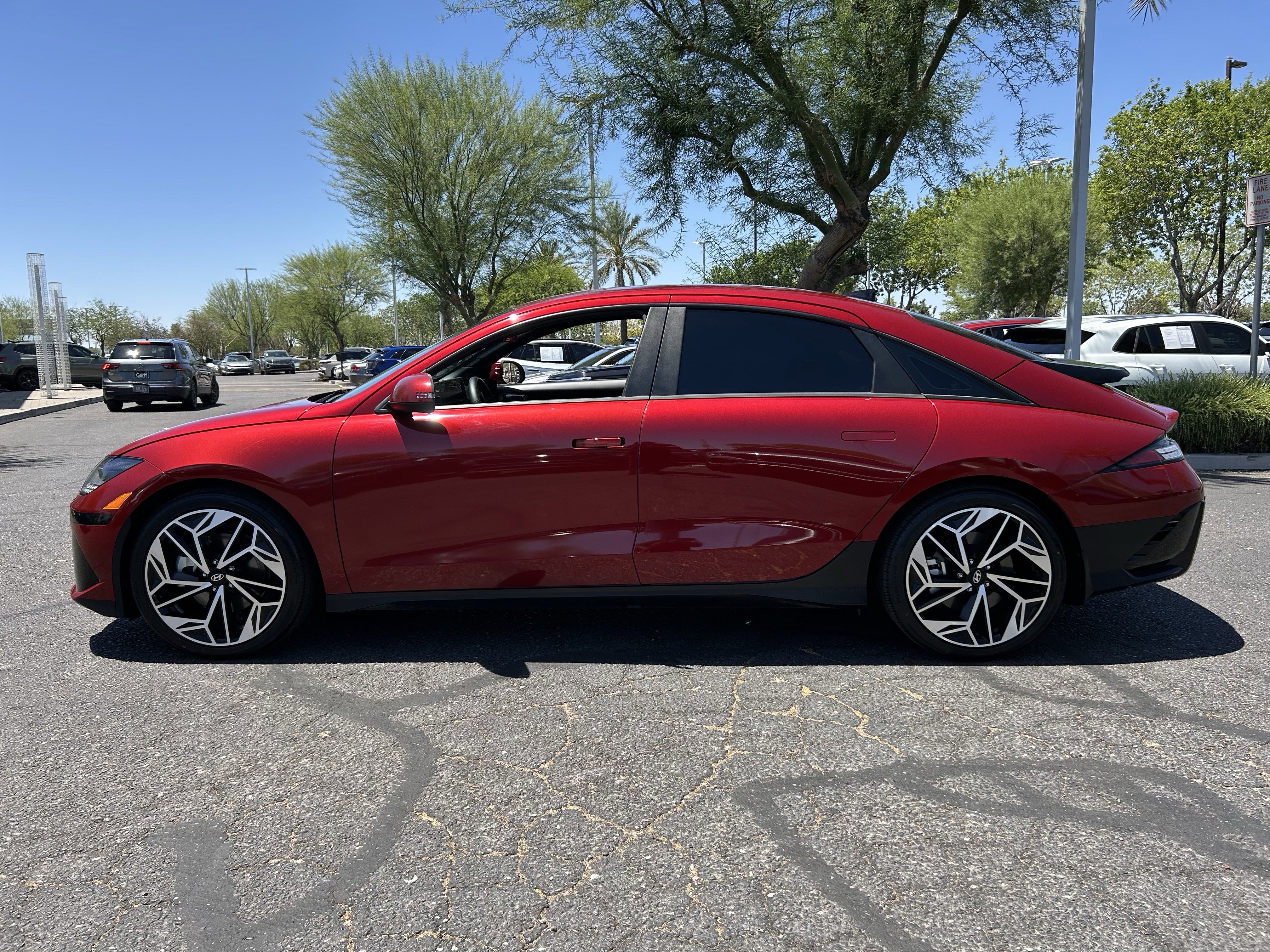 Used 2023 Hyundai Ioniq 6 SEL RWD image 2