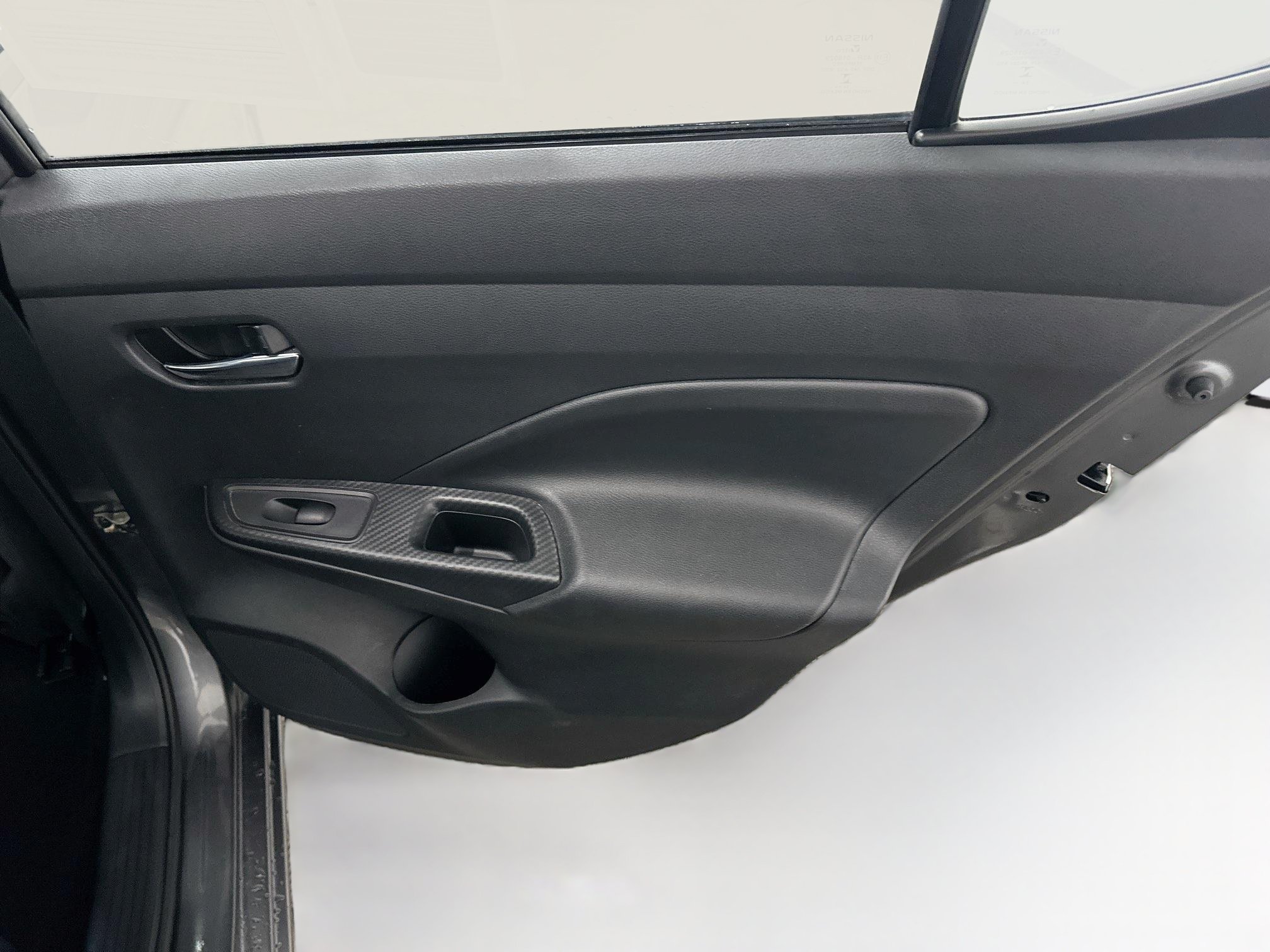 Used 2025 Nissan Versa SV FWD image 29