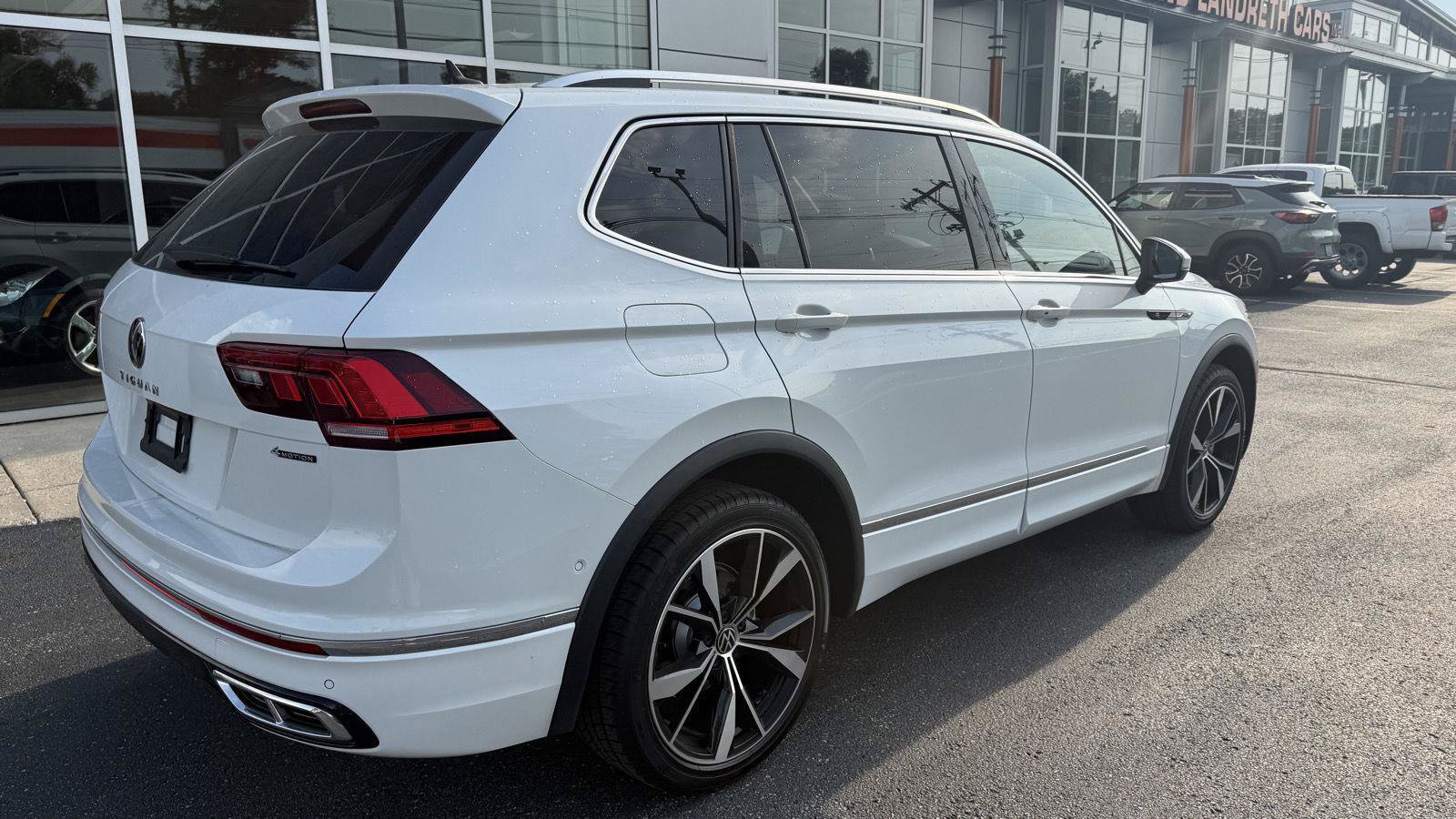 Used 2023 Volkswagen Tiguan SEL R-Line