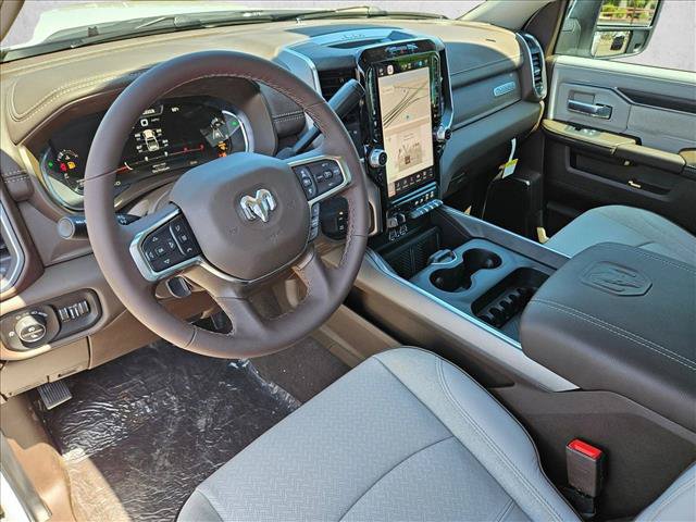 New 2026 RAM 2500 Laramie AWD/4WD image 3