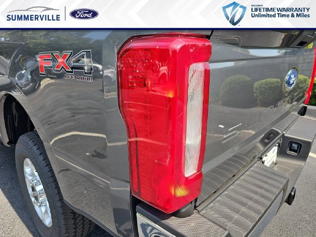 New 2026 Ford F250 XLT w/ FX4 Off-Road Package AWD/4WD image 33