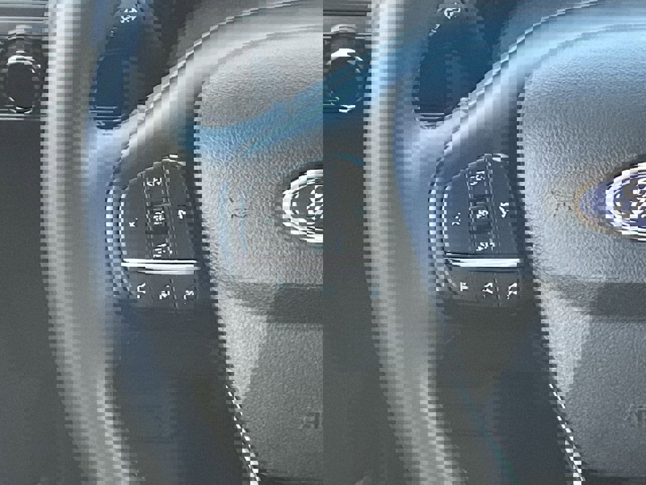 Certified 2023 Ford Maverick Lariat image 20