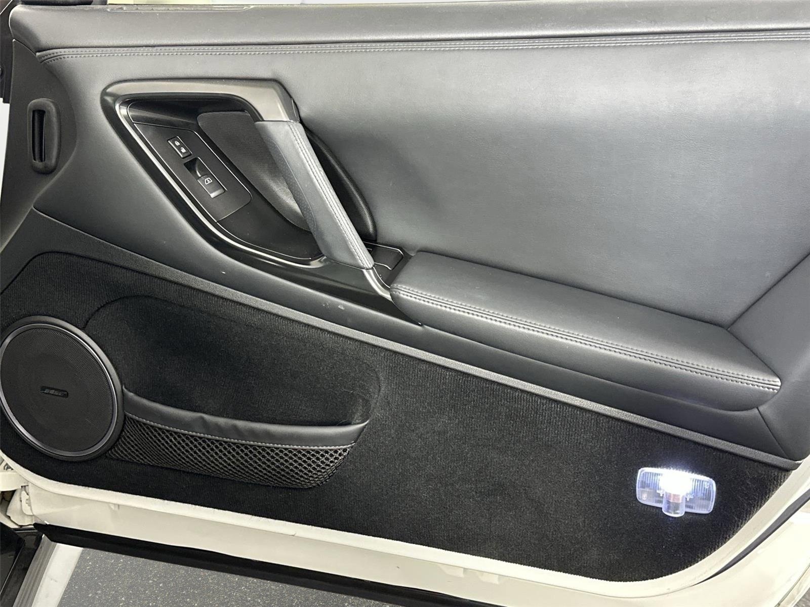 Used 2018 Nissan GT-R Premium image 29