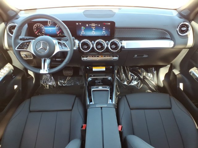 New 2026 Mercedes-Benz GLB 250 image 4