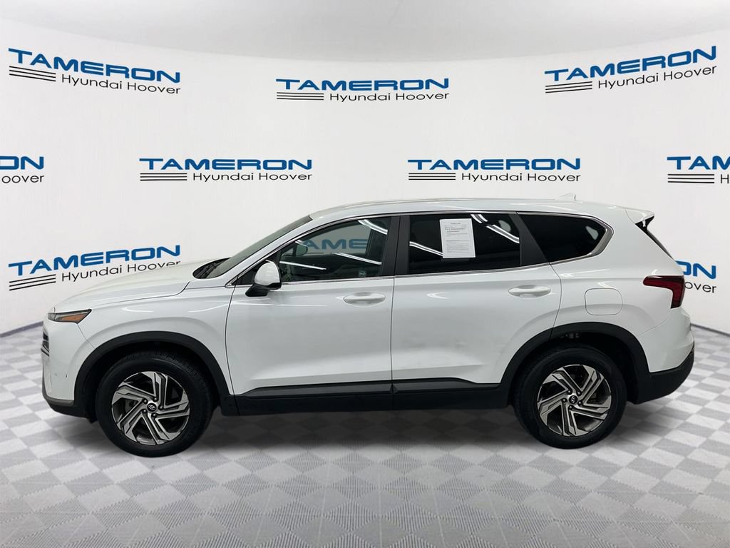 Used 2021 Hyundai Santa Fe SE FWD image 2
