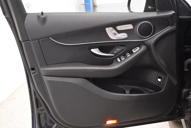 Used 2022 Mercedes-Benz GLC 300 4MATIC image 20