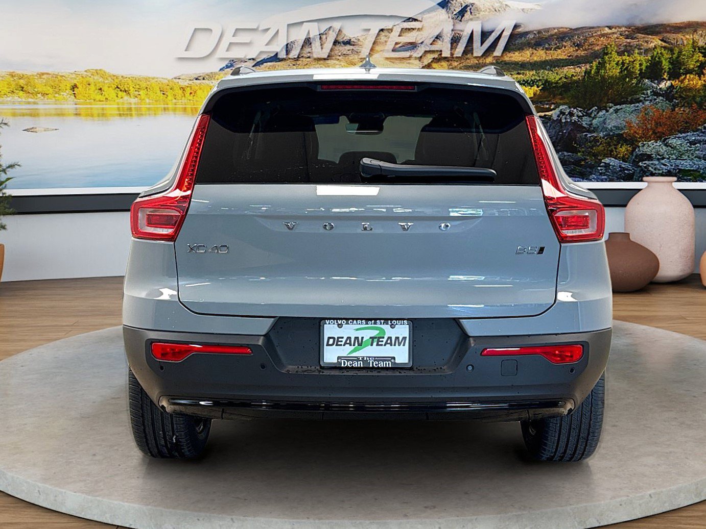 New 2026 Volvo XC40 B5 Core w/ Protection Package Premier AWD/4WD image 9