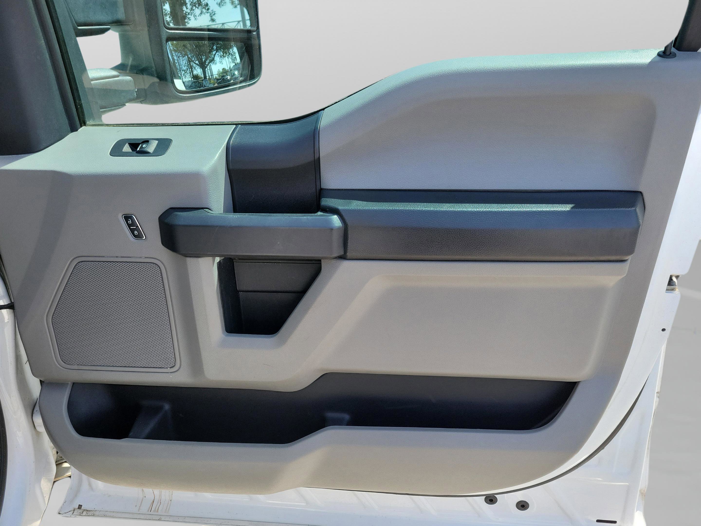 Used 2016 Ford F150 XL w/ Equipment Group 101A Mid image 26