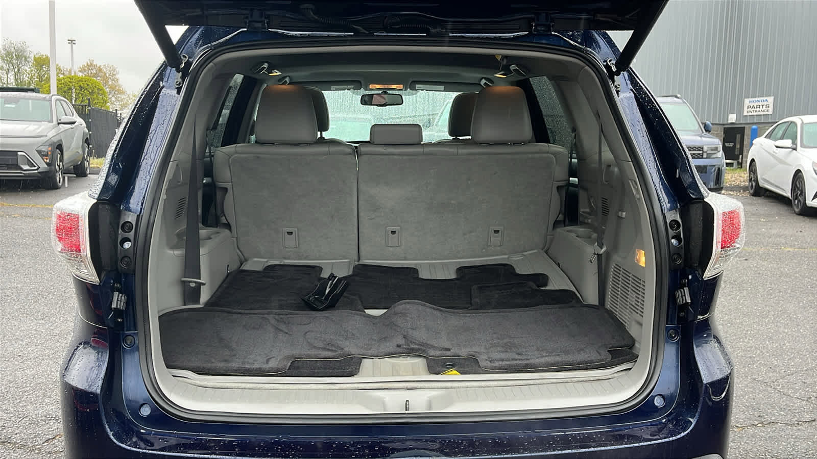Used 2015 Toyota Highlander XLE AWD/4WD image 26