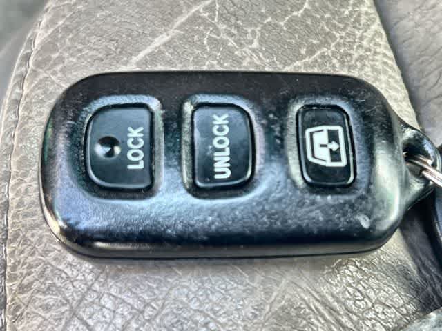 Used 2006 Toyota 4Runner SR5 RWD image 21