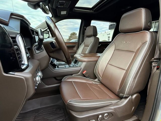 Used 2024 GMC Sierra 3500 Denali w/ Denali Reserve Package image 13